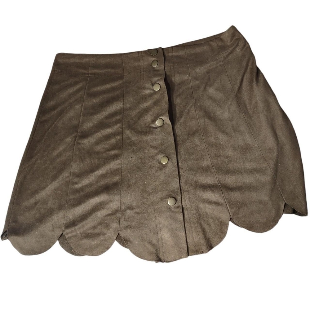 Hot & Delicious western beige faux suede mini skirt with rounded hem size large